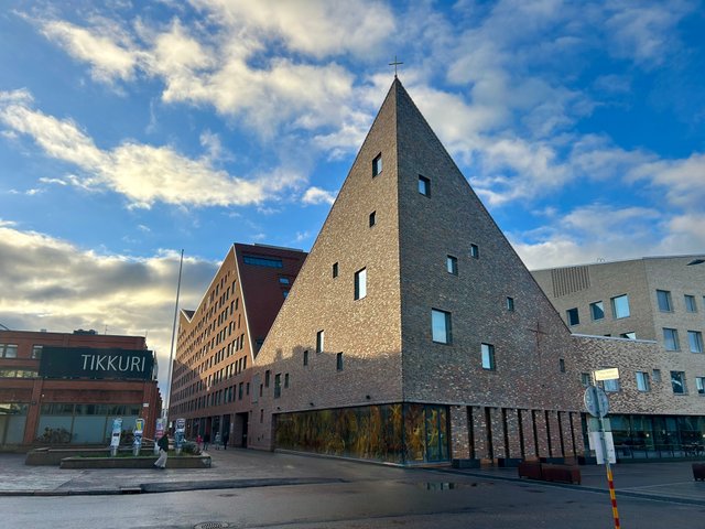 Vehkapolku 10, Vantaa (Tikkurila), Kuva 7, esikatselu