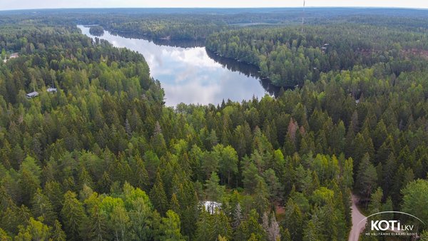Mäkitörmäntie 1