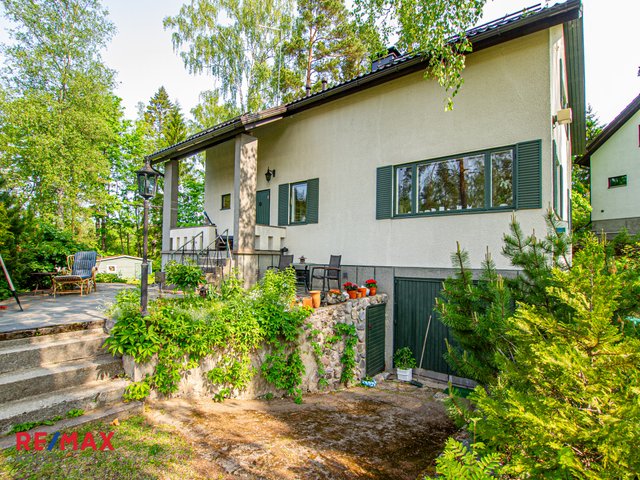 Hakunintie 18a