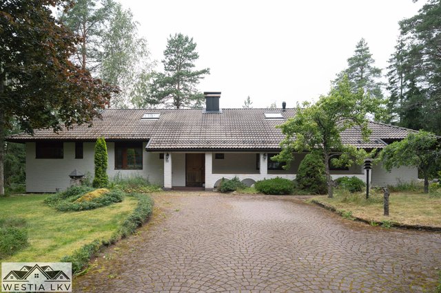 Långhagintie 32
