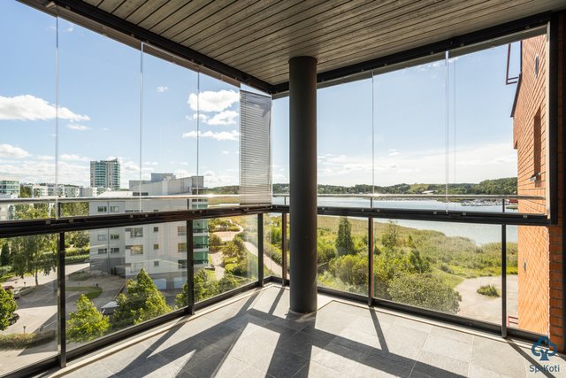 Kaarle Knuutinpojan rantatie 1 A