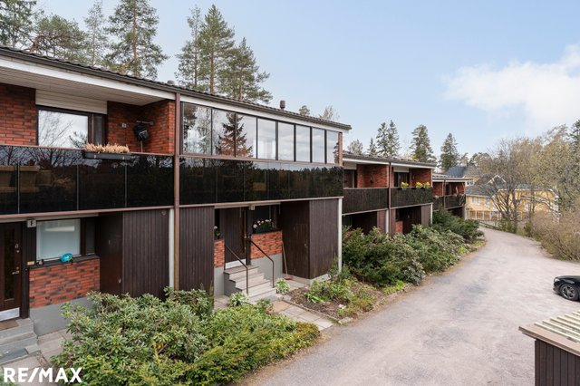 Läntinen koulupolku 8 E