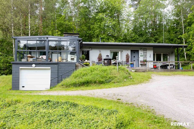 Kyrkstadintie 10