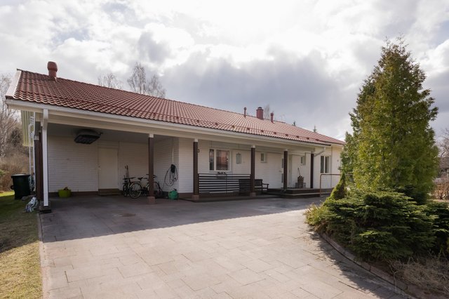 Vähäkuja 13