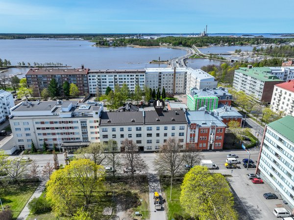 Koulukatu 32 A