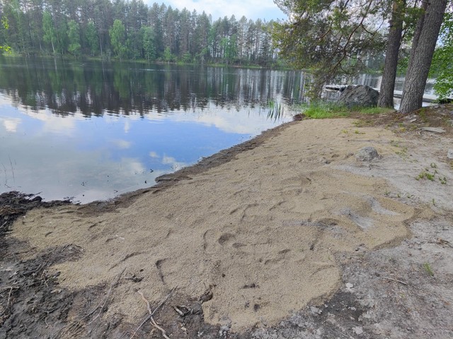 Hiekkarantaa perheen pienimmille