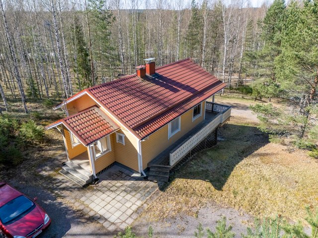 Äyräsnummentie 7