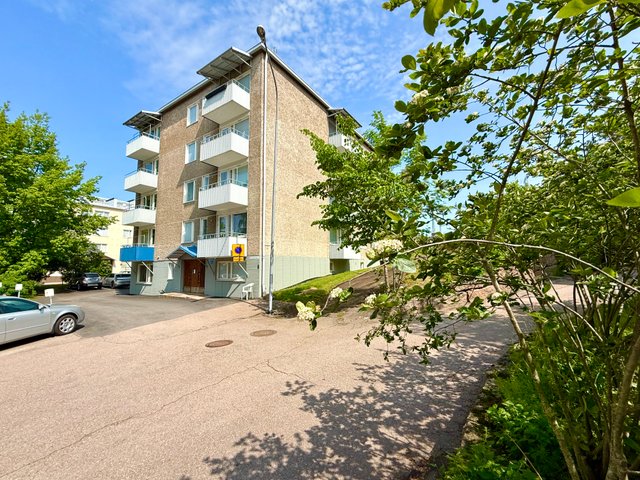 Vuoripöllönkatu 2 A