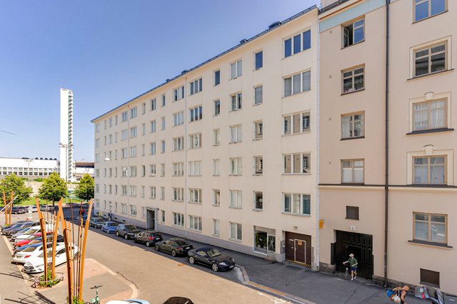Sallinkatu 2 C