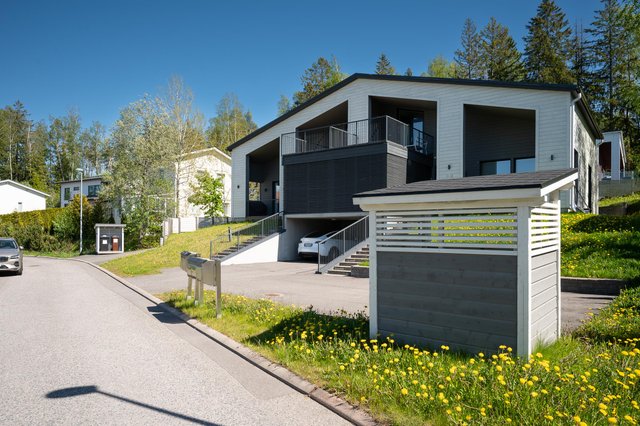Tillinmaanpuisto 8 A