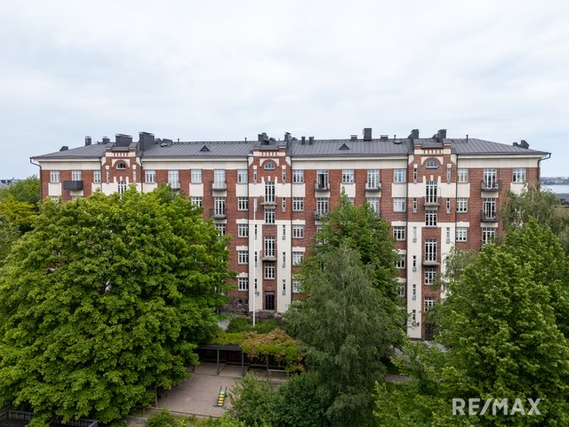 Puolipäivänkatu 4 C
