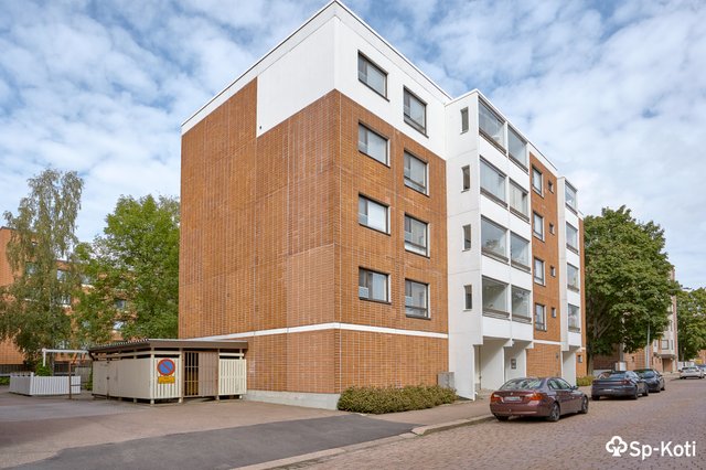 Vuorikatu 8 A