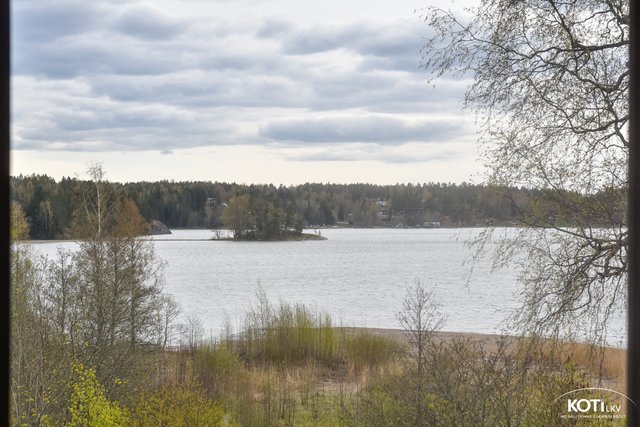 Kallvikinrinne 10