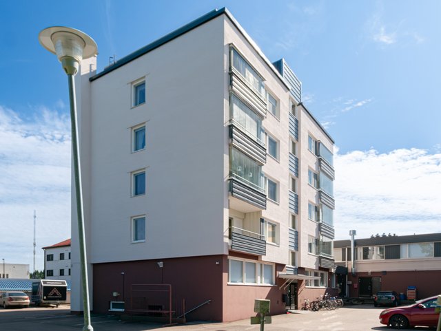 Kauppakatu 8 B