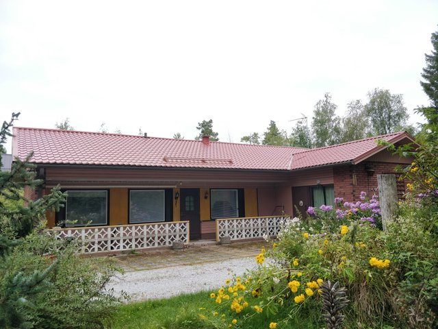 Yllöntie 10