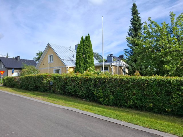 Petäjistönkatu 18