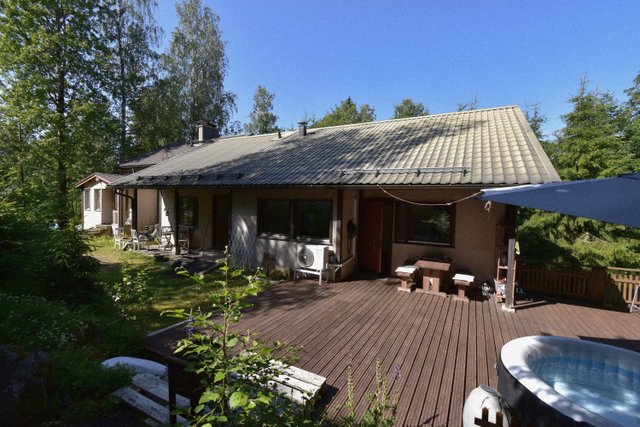 Väinöläntie 10