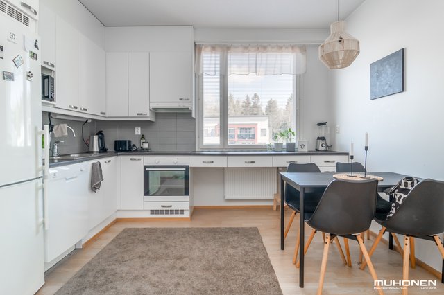 Viestikatu 2 A