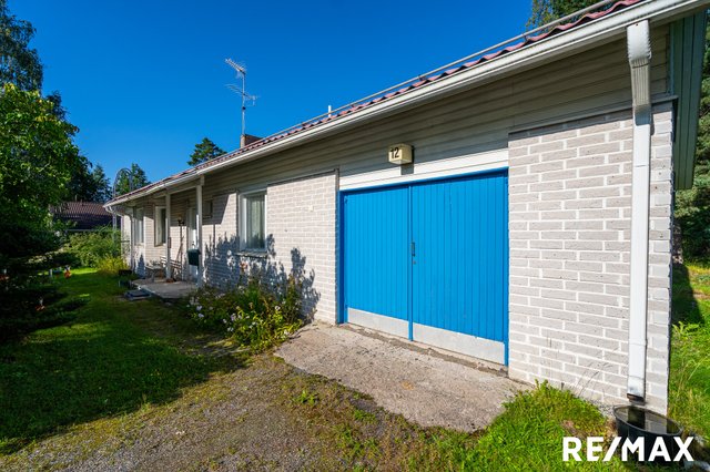 Mäntyläntie 12