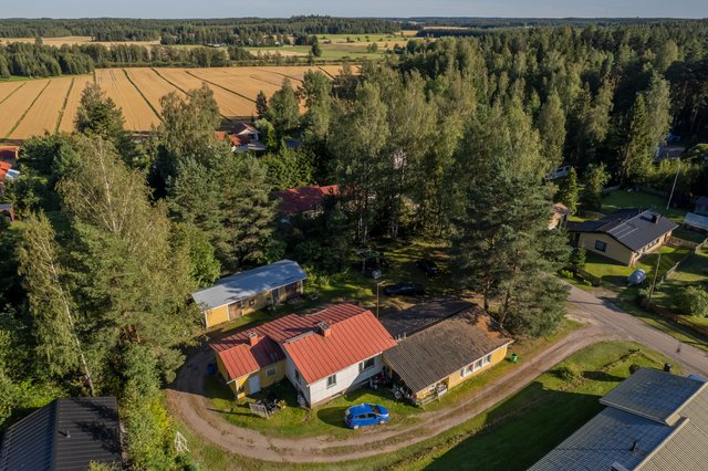 Omakotitalo, Hämäräkorventie 4, Hyvinkää, Noppo, 2h+2k+psh+s+takkah+sali, 150,00 m², 157 000,00 €