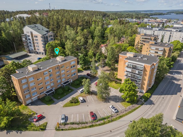 Nummentaustantie 3 B