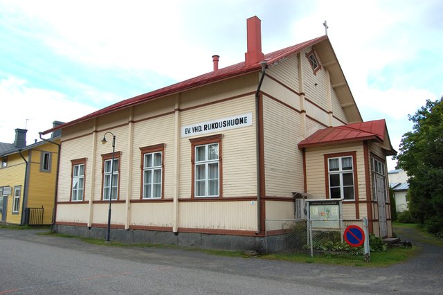 Keskuskatu 9