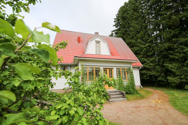 Päämajantie 15