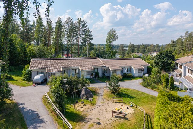 Mäkirinne 24 C