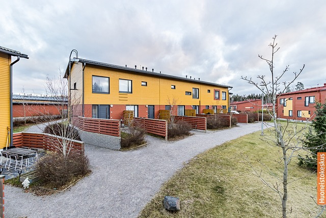 Kolmikallionrinne 3 J