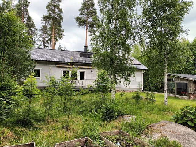 Kuusirinteentie 13