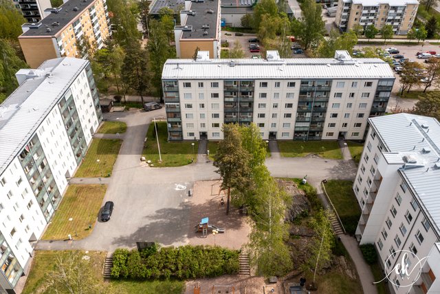 Laajametsänkuja 4 C