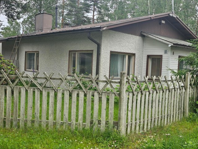 Kauppatie 8