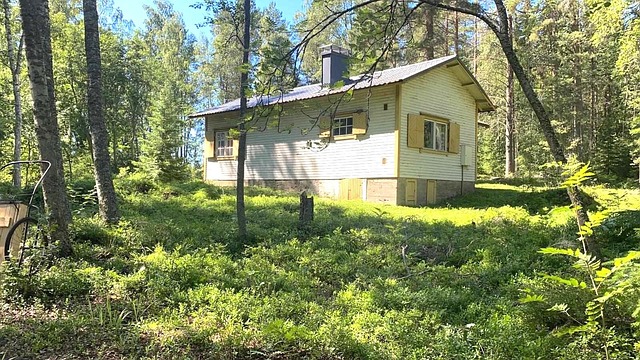Trullevintie 233 ja 235