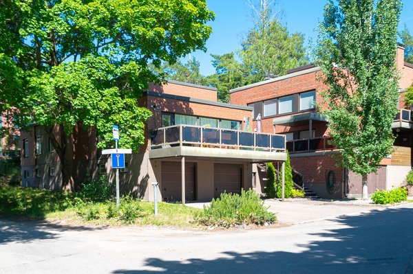 Teinintie 14