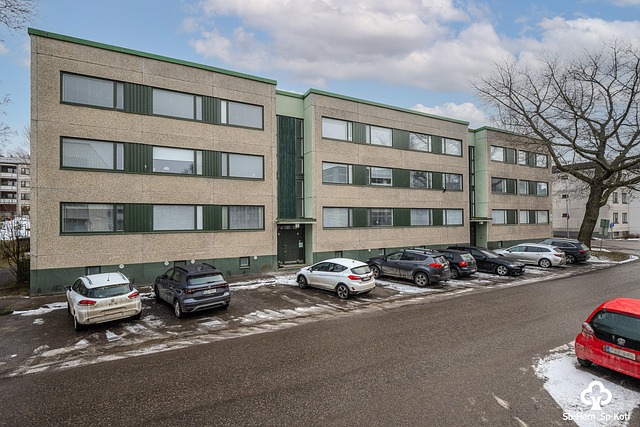Papinniitynkatu 5 A