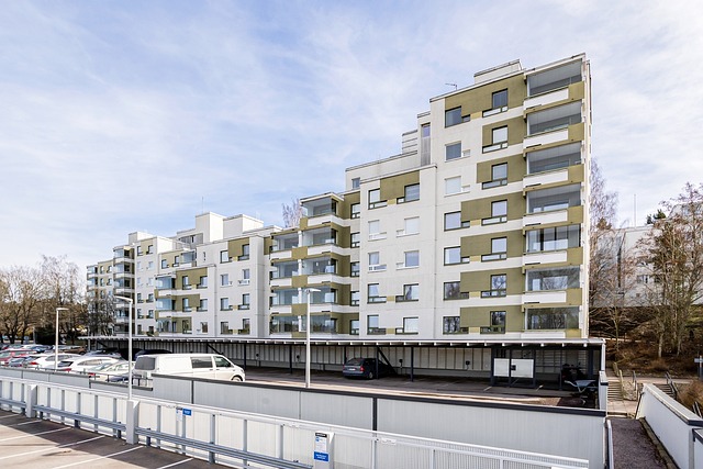 Ristiaallokonkatu 3 B
