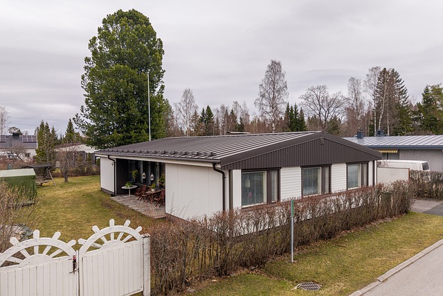 Mäntytie 9