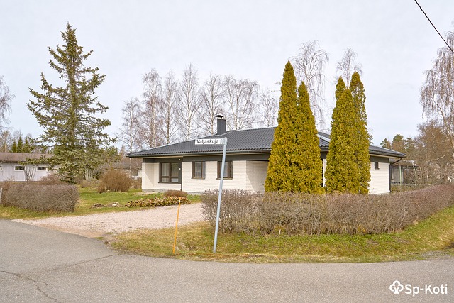 Valjaskuja 1
