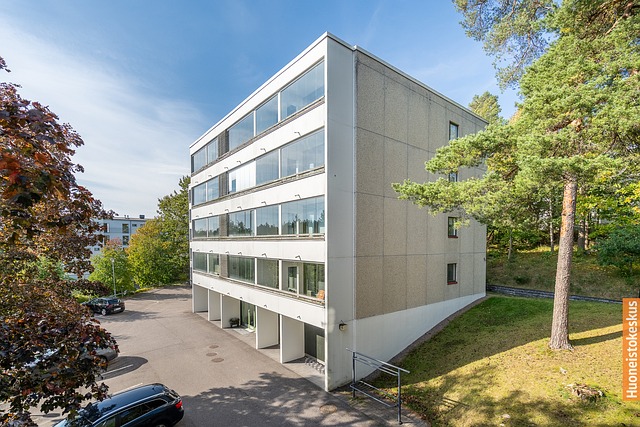 Törmäniityntie 15 B