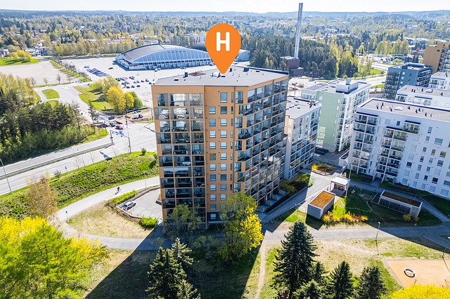 Jäähallinkaari 4 A