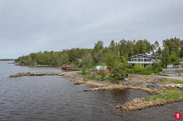 Båthusvägen 12