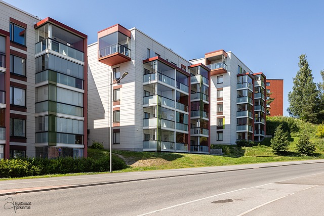 Karin-Heikin tie 2 B