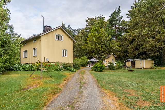 Heinäsirkankatu 6