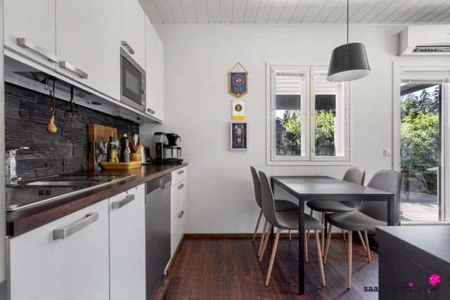 Petäjätie 11 b