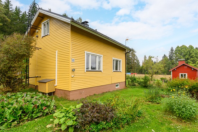 Rajakalliontie 15