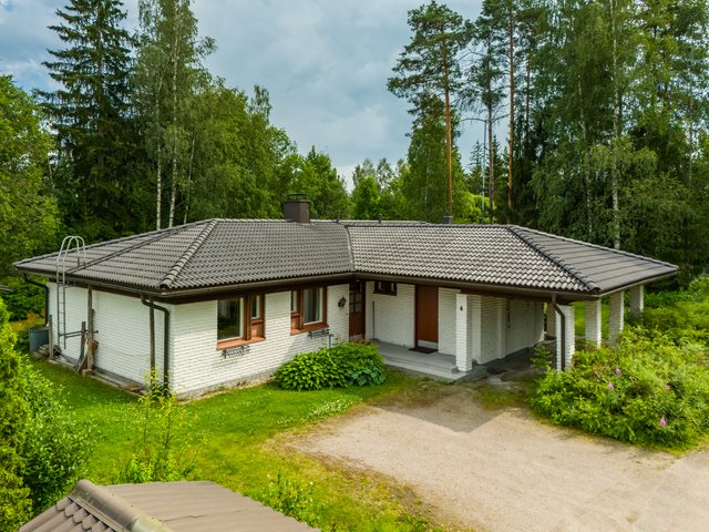 Helykuja 4