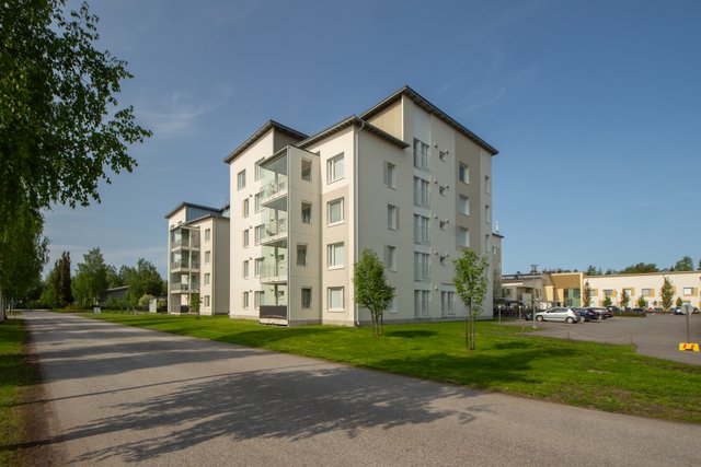 Sienitie 10 B