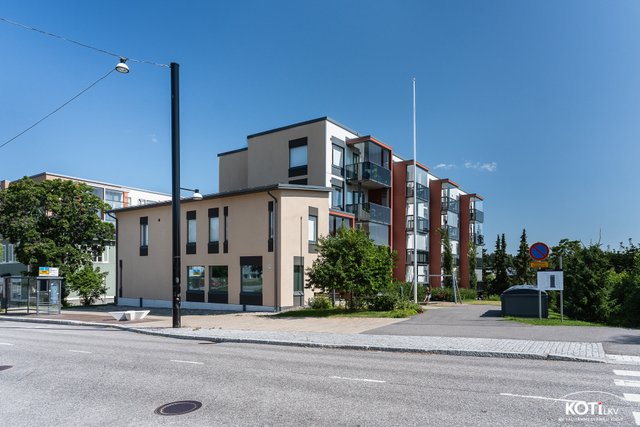 Iso Kylätie 17 B
