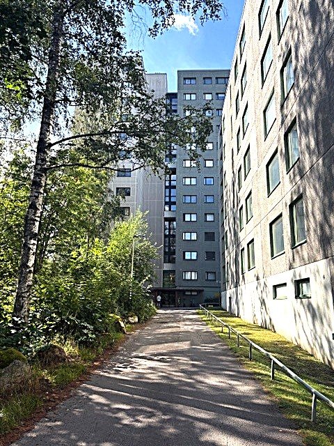 Rautkallionkatu 12 A