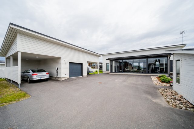 Käyrätorventie 2